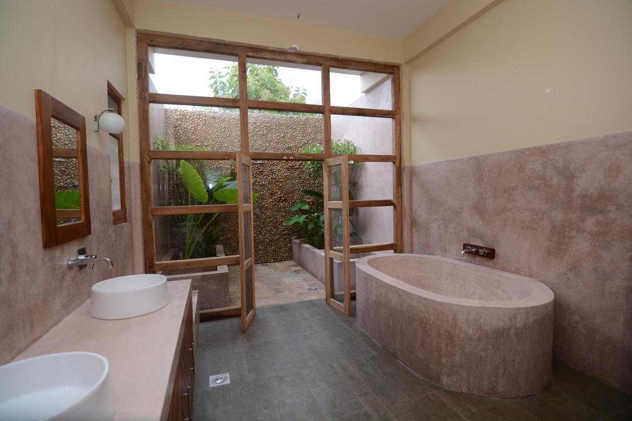 Wild Lotus Yala Villa Tissamaharama Exterior photo